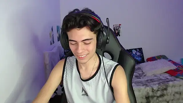 Rimuru17 online show from February 15, 2026, 3:47 am