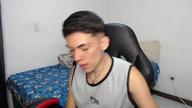 Rimuru17 online show from April 22, 2026, 2:47 am