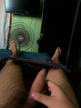 Eduardo 211205 online show from January 9, 2026, 9:27 pm