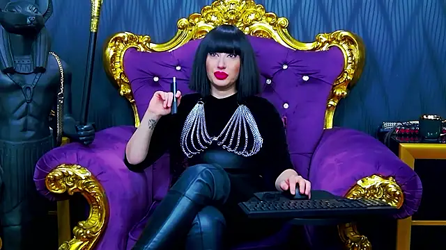 LaraMaeve online show from February 9, 2026, 5:44 am