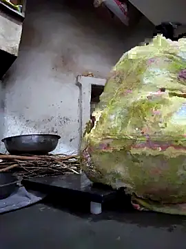 aunty sumy online show from March 27, 2026, 2:39 am