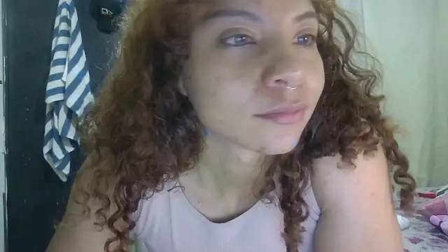 VioletV online show from June 3, 2026, 12:46 am