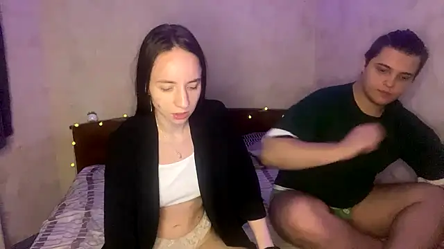 lailarays online show from September 14, 2025, 4:17 pm