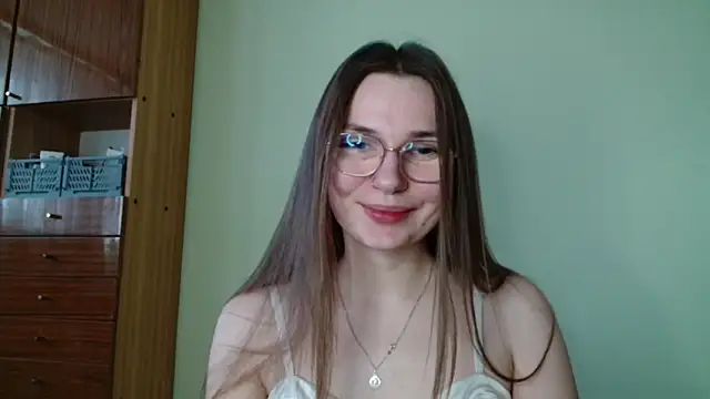 LooveELLYx online show from January 24, 2025, 7:41 am