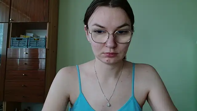 LooveELLYx online show from October 24, 2025, 6:43 am