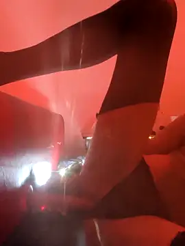 straightozgoesdwn online show from October 2, 2025, 2:13 pm