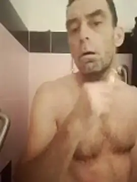 straightozgoesdwn online show from March 4, 2026, 4:46 pm