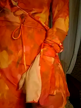 CelynaRoss online show from October 19, 2025, 12:55 am