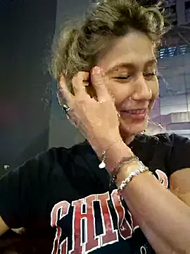 CelynaRoss online show from January 17, 2026, 2:44 pm