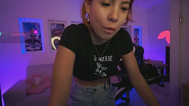 DahliaGrey online show from May 7, 2026, 11:37 am