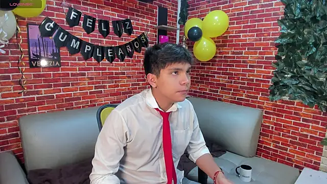 Thiago Kozak online show from May 26, 2026, 12:56 pm