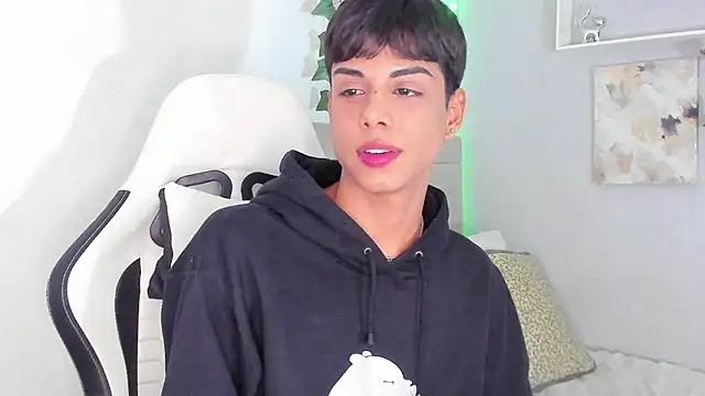 Thomas wil online show from October 26, 2025, 7:47 am