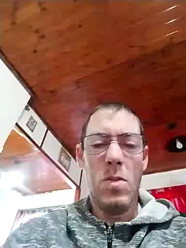 elpolaquin online show from May 13, 2026, 1:41 pm