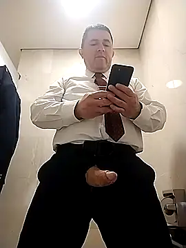 BigCristh79 online show from October 12, 2025, 1:10 pm