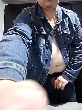 BigCristh79 online show from April 7, 2026, 2:06 pm