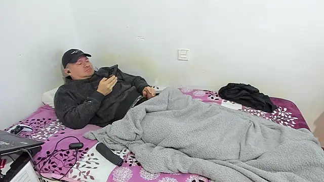 Snapshot of fuckynations chatting on March 2, 2025, 1:27 pm fuckynations online show from March 2, 2025, 1:27 pm