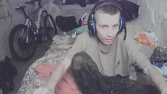 makarov1993 online show from September 17, 2025, 7:04 pm