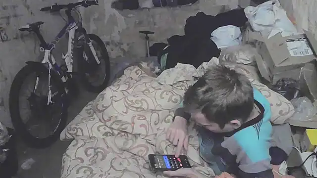 makarov1993 online show from October 12, 2025, 5:06 am