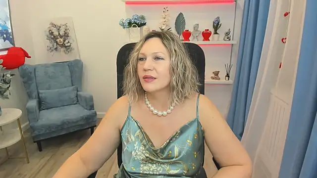 NinaStarle online show from February 5, 2026, 11:48 am