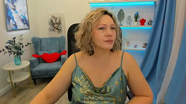 NinaStarle online show from March 11, 2026, 4:29 am