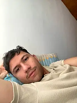 Michaell Spinelly online show from November 2, 2025, 3:25 pm