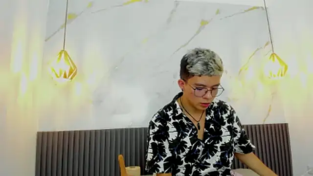 AndyFame1 online show from February 5, 2026, 6:23 pm