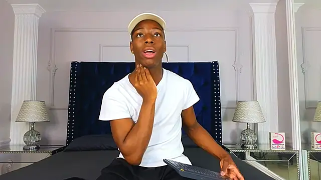 CharlesBrown  online show from April 26, 2026, 3:32 pm