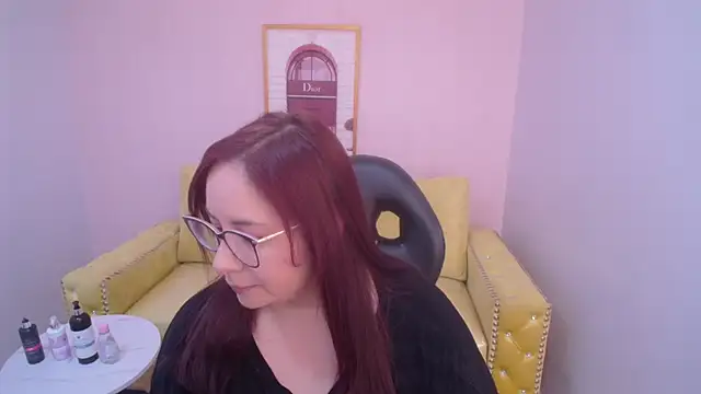 bellatrix ch online show from December 17, 2025, 4:24 pm