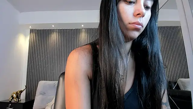 freyja sweet  online show from October 8, 2025, 11:08 am