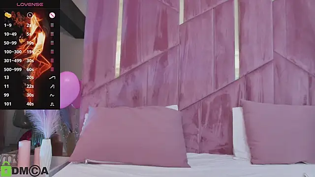 Snapshot of SelenaDaze chatting on February 16, 2026, 6:09 am SelenaDaze online show from February 16, 2026, 6:09 am