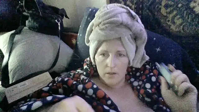 AllaSowinskaya online show from April 8, 2026, 7:52 am