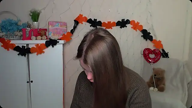 OceanicDawn online show from October 16, 2025, 5:41 am