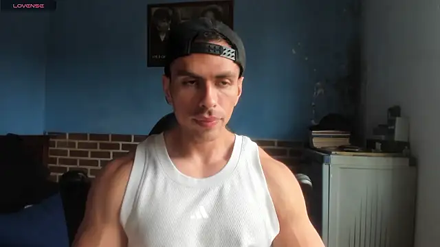 Snapshot of justinkarter chatting on April 17, 2026, 5:38 pm justinkarter online show from April 17, 2026, 5:38 pm
