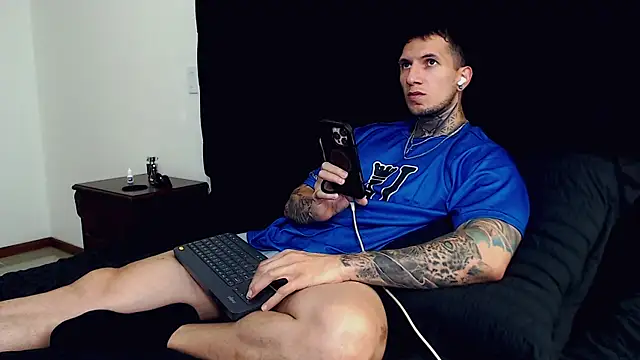 Snapshot of Shane_Clay chatting on October 2, 2025, 8:49 pm Shane Clay online show from October 2, 2025, 8:49 pm