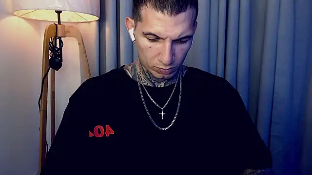 Snapshot of Shane_Clay chatting on October 14, 2025, 1:01 pm Shane Clay online show from October 14, 2025, 1:01 pm