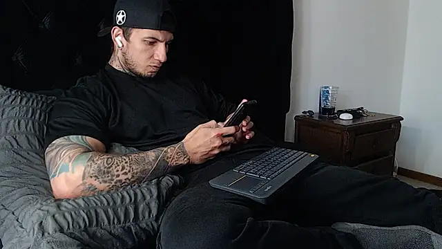 Shane Clay online show from February 15, 2026, 7:10 pm