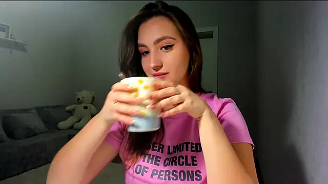 Wise Bunny online show from March 2, 2026, 1:07 pm