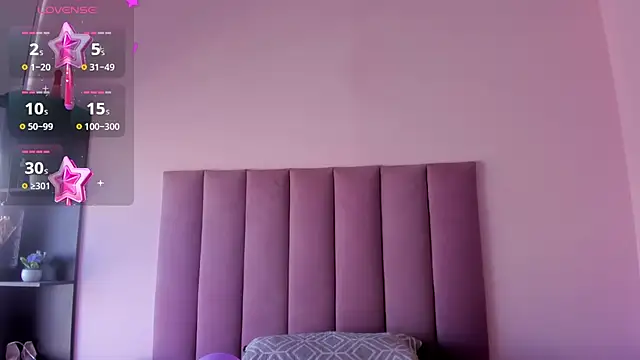 violet myerrs online show from September 26, 2025, 1:26 pm