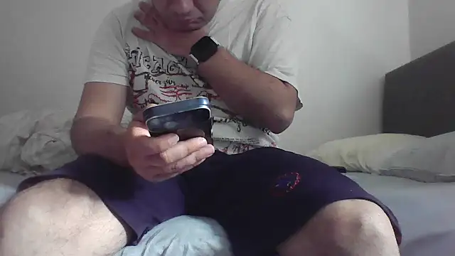 kocasosisli online show from May 18, 2026, 5:24 am