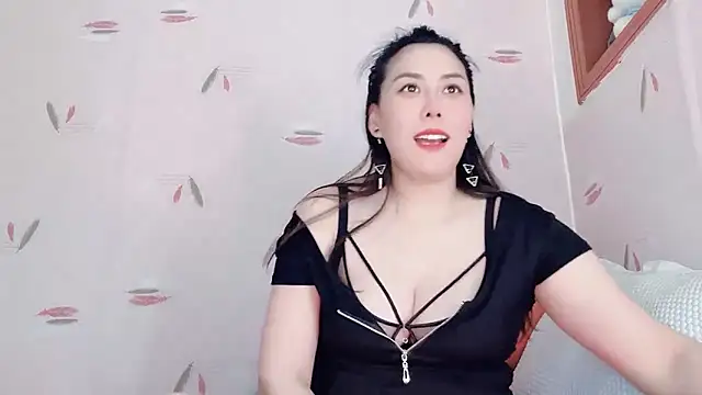 Eve5215 online show from September 19, 2025, 4:07 pm