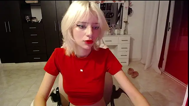 Snapshot of Elizabeth_rose02 chatting on September 29, 2025, 11:20 pm Elizabeth rose02 online show from September 29, 2025, 11:20 pm