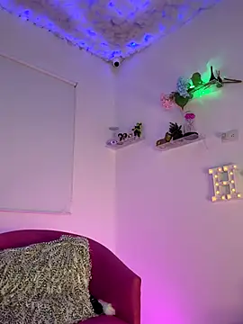 Helen Vidall online show from September 20, 2025, 3:40 am