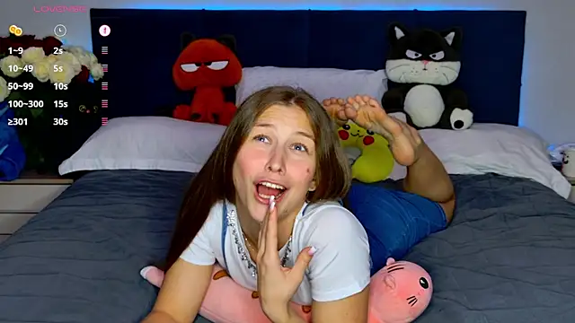 MissEmilyMiller online show from April 20, 2026, 6:31 pm