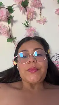 sweet shadil  online show from April 1, 2026, 12:28 pm