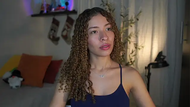 isabella-garcia- online show from November 20, 2025, 2:23 am