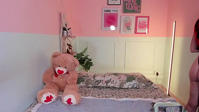 Camila Rivers online show from November 3, 2025, 11:55 am