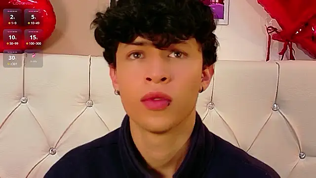 Axel  Evans online show from February 24, 2026, 12:58 pm