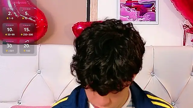 Axel  Evans online show from February 28, 2026, 12:28 pm