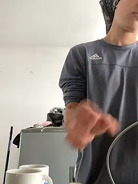 juliie star online show from September 28, 2025, 3:50 pm