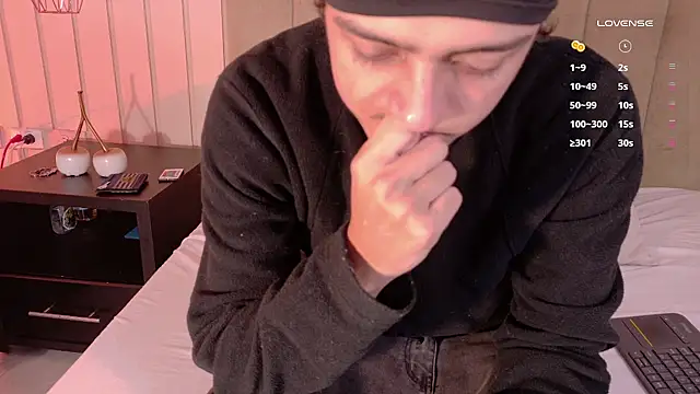 juliie star online show from February 21, 2026, 3:40 am